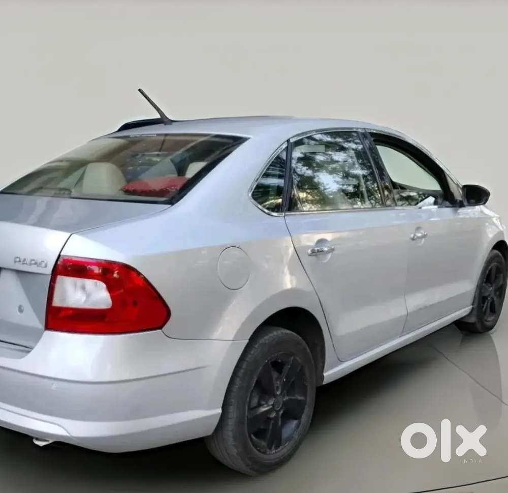 Skoda Rapid 1.5 Ambition 2016