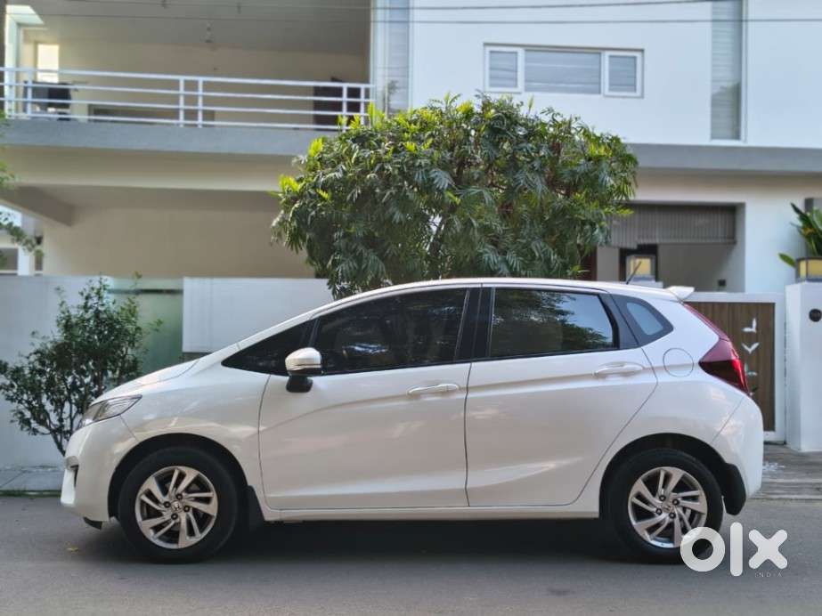 Honda Jazz V Cvt, 2017, Petrol