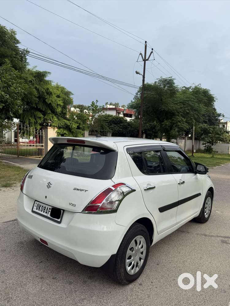 Maruti Suzuki Swift Vxi Optional, 2014, Petrol