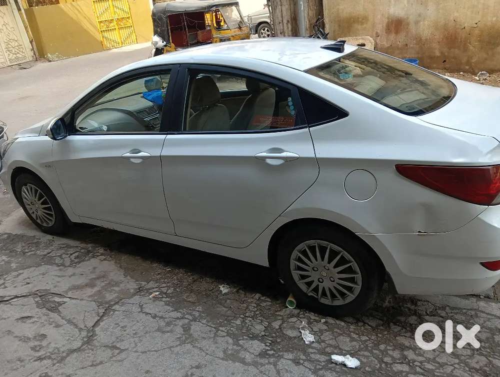 Hyundai Verna 1.6 Sx 2011