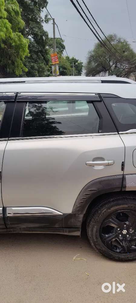 Maruti Suzuki Brezza Zxi At (petrol) &ndash; Single Owner &ndash; Sunroof