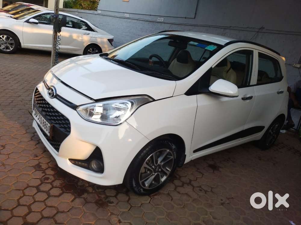 Hyundai Grand I10 - Asta (top Model) 2017 -zero Depreciation Insuranc