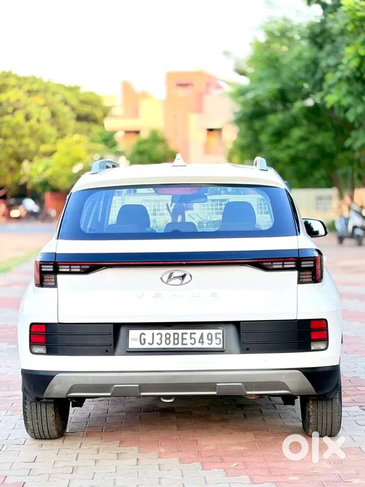 Hyundai Venue 1.2 S (o), 2023, Petrol