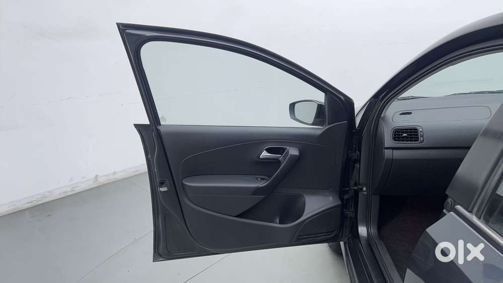Volkswagen Polo 2009-2013 Petrol Comfortline 1.2l, 2016, Petrol