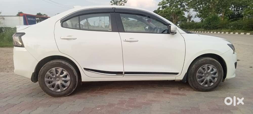 Maruti Suzuki Dzire 1.2 Vxi, 2025, Petrol