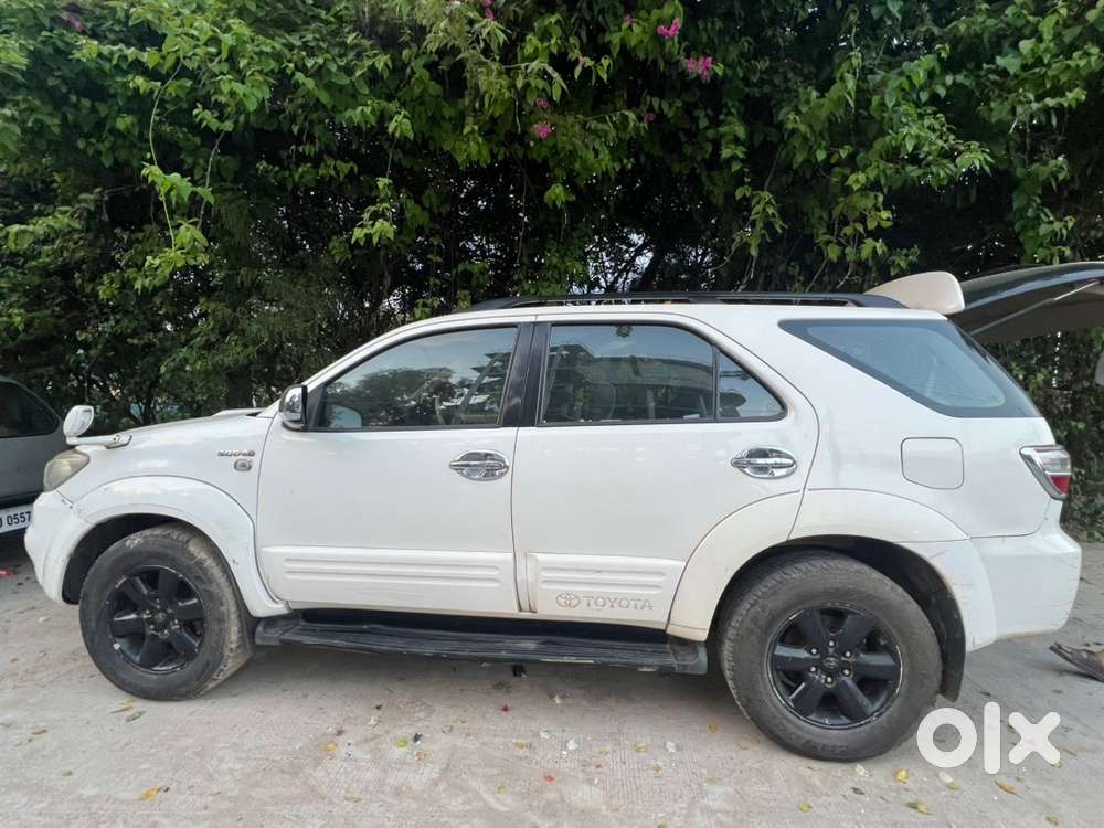 Toyota Fortuner Diesel 2010
