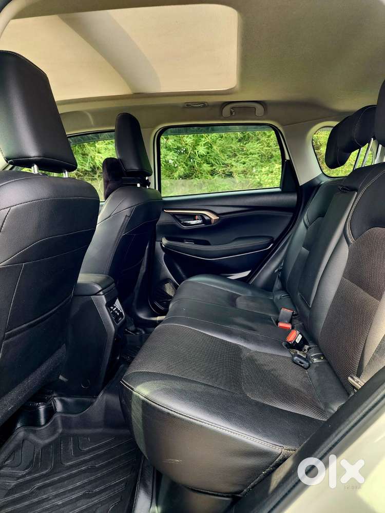 Maruti Suzuki Grand Vitara Alpha Smart Hybrid, 2023, Petrol