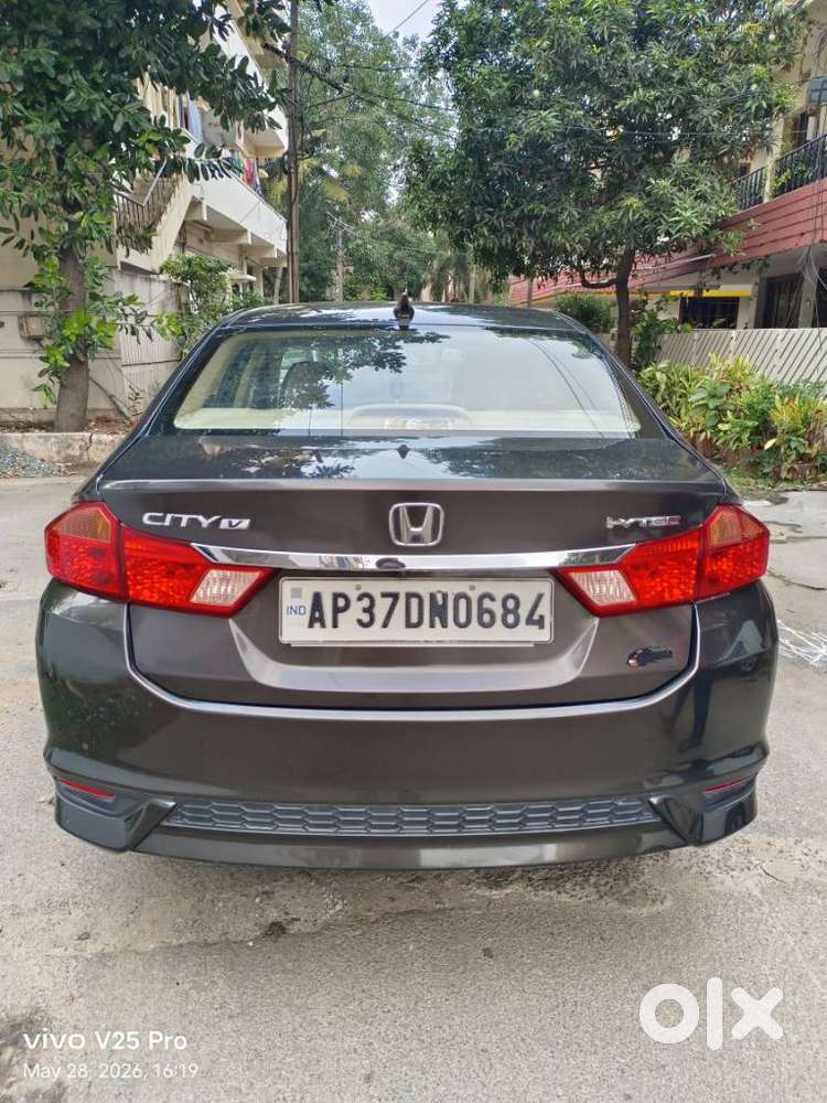 Honda City 1.5 V 4th Gen I-vtec Mt, 2018, Petrol