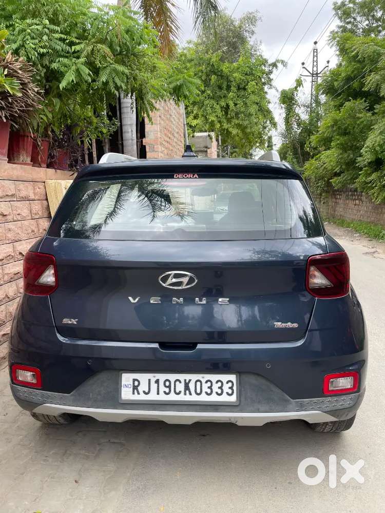 Hyundai Venue 1.0 Turbo Sx+ Dct 2019  Single Owner  ₹9 Lakh