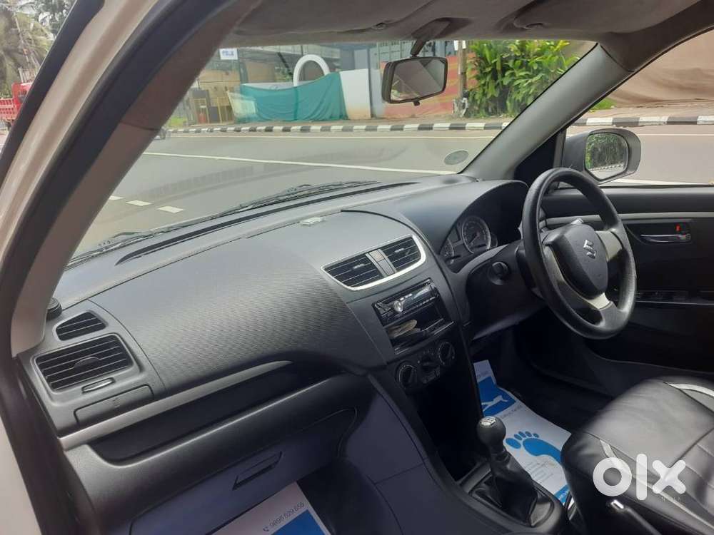 Maruti Suzuki Swift 2013 Vxi Petrol 44850 Km