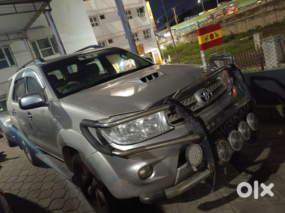 Toyota Fortuner 3.0 4x4 Manual, 2011, Diesel
