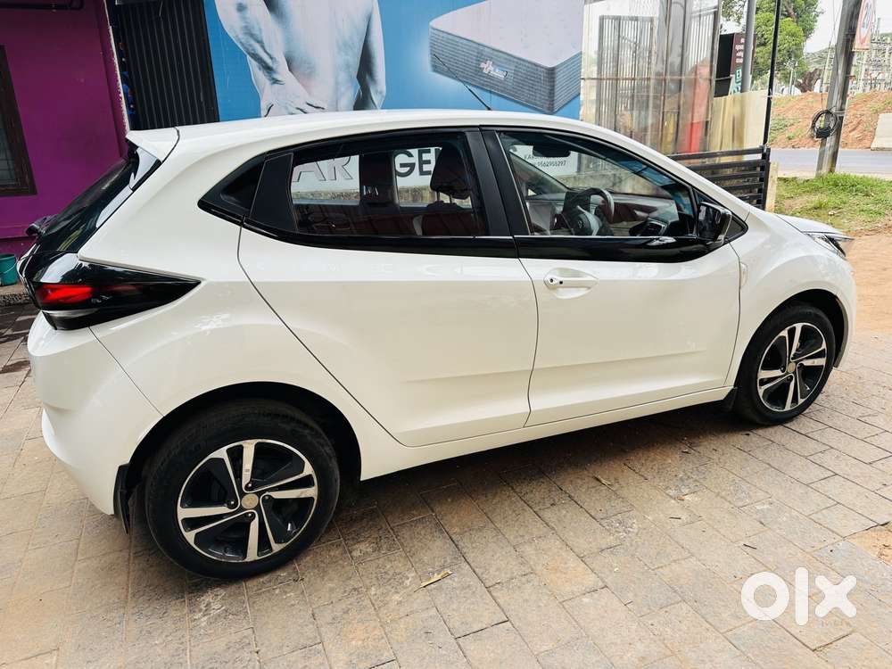 Tata Altroz 1.2 Xza Plus, 2022, Petrol