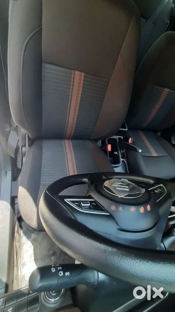 Maruti Suzuki Brezza Hybrid 2025 Manual First Owner