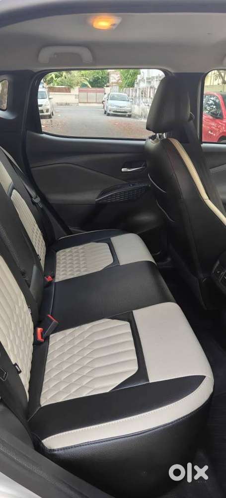 Nissan Magnite N-connecta Mt, 2025, Petrol