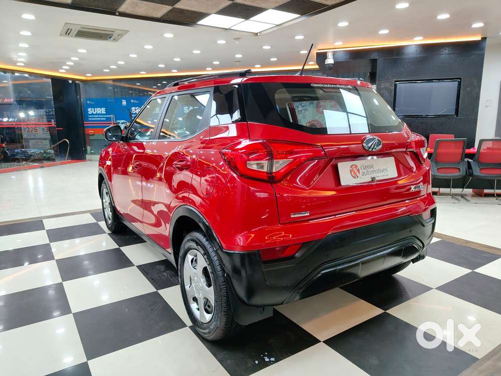 Mahindra Xuv300 1.2 W6 Amt Petrol, 2022, Petrol