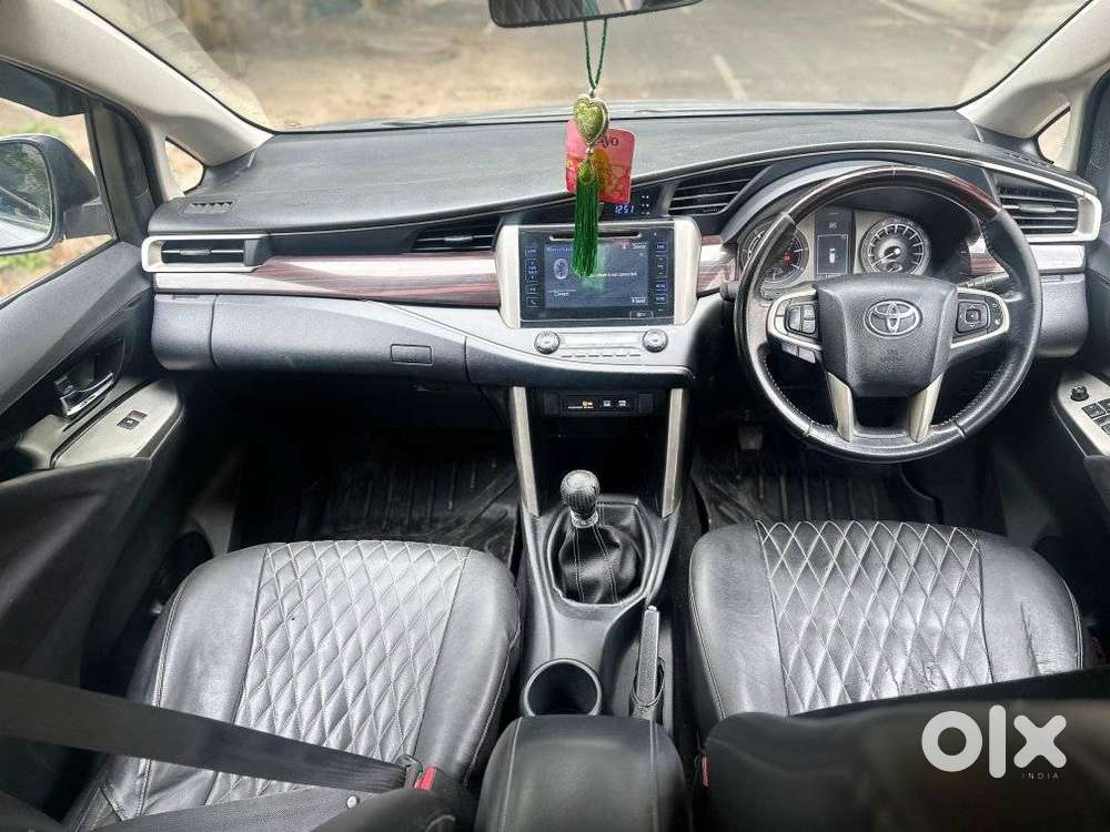 Toyota Innova Crysta 2.4 V, 2017, Diesel