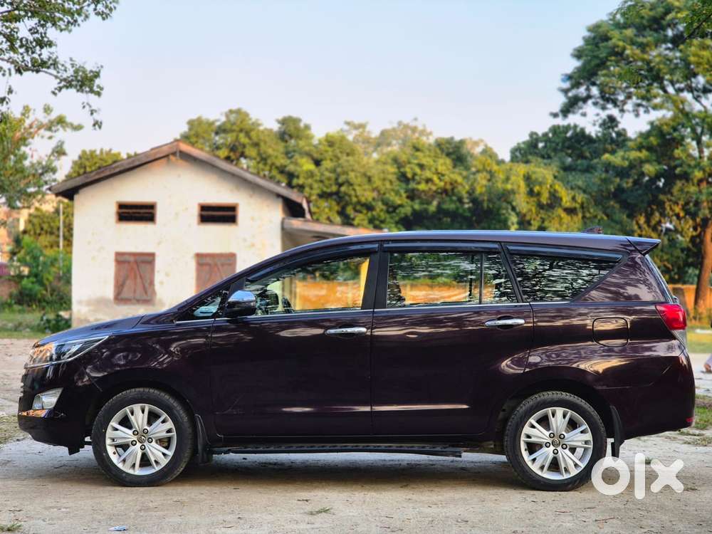 Toyota Innova Crysta