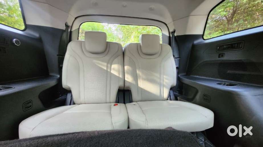 Mahindra Xuv700 2.0 Ax 7 Petrol At Str, 2021, Petrol