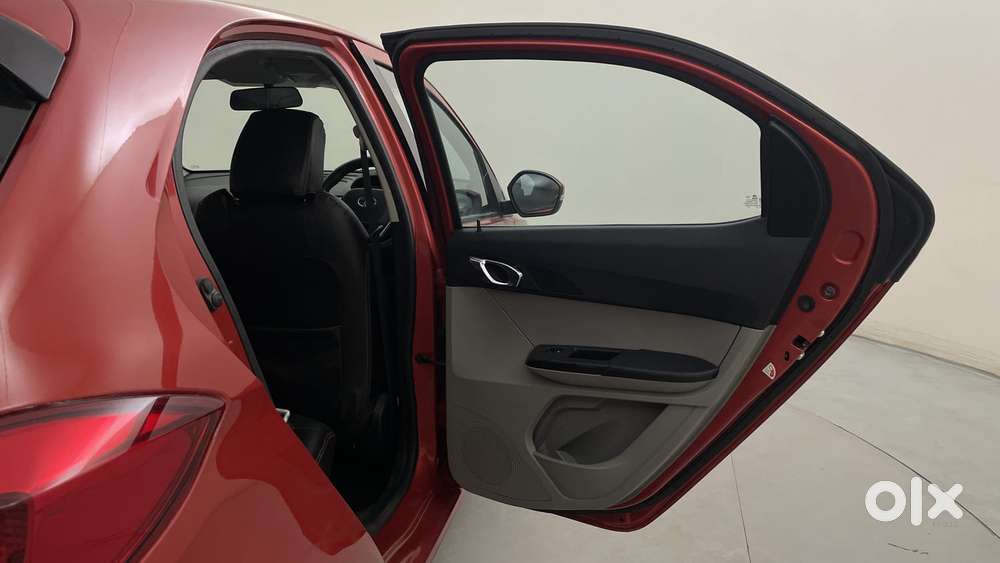 Tata Tiago 1.2 Revotron Xz Wo Alloy, 2016, Petrol