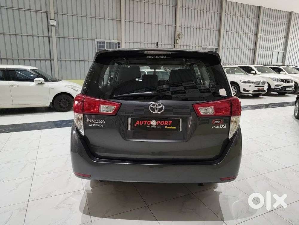 Toyota Innova Crysta 2.4 V 8 Str, 2018, Diesel
