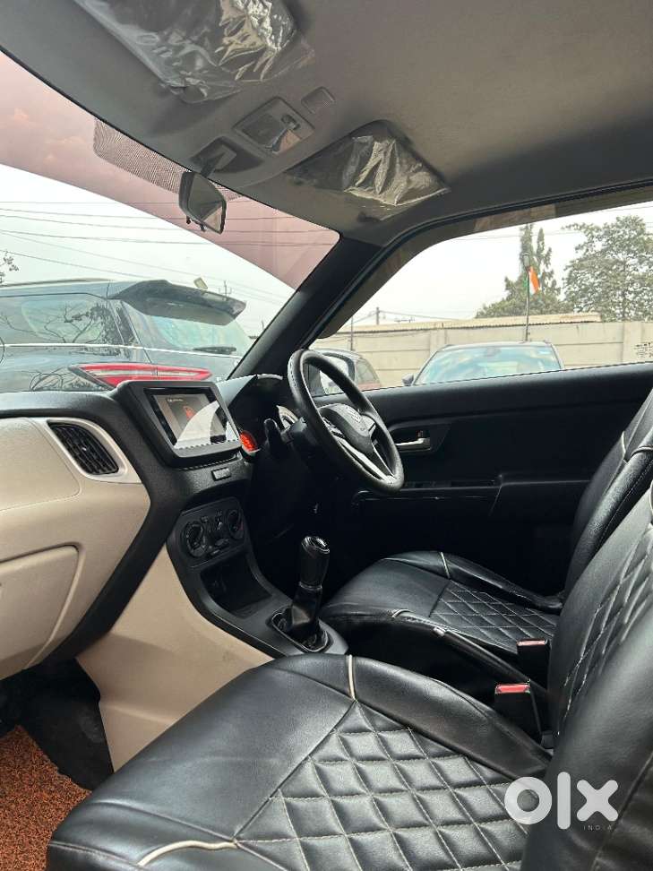 Maruti Suzuki Wagon R Zxi Mt 1.2l, 2017, Petrol