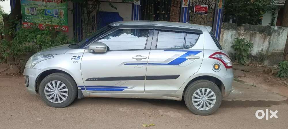 Maruti Suzuki Swift 2017 Petrol 150000 Km Driven