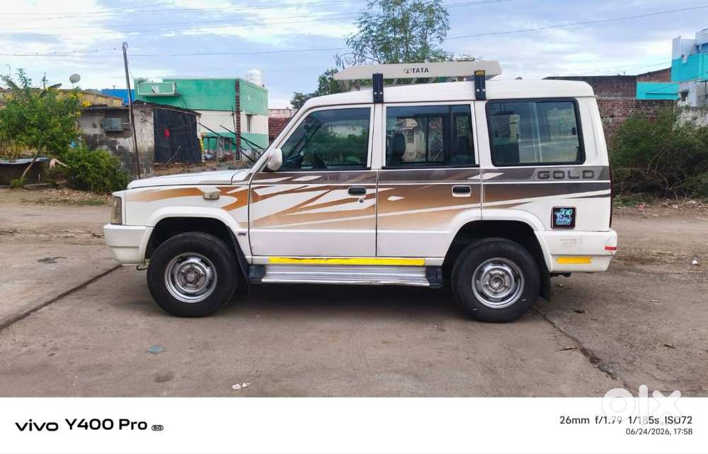 Tata Sumo 2015