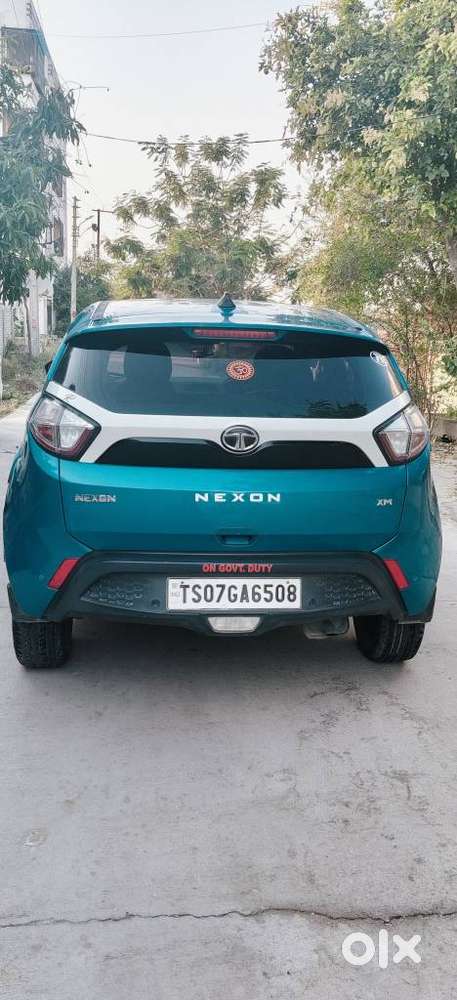 Tata Nexon 1.2 Revotron Xm (s), 2018, Petrol