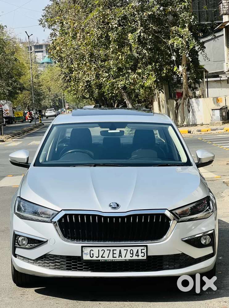 Skoda Slavia Style 1.0l Tsi At, 2022, Petrol