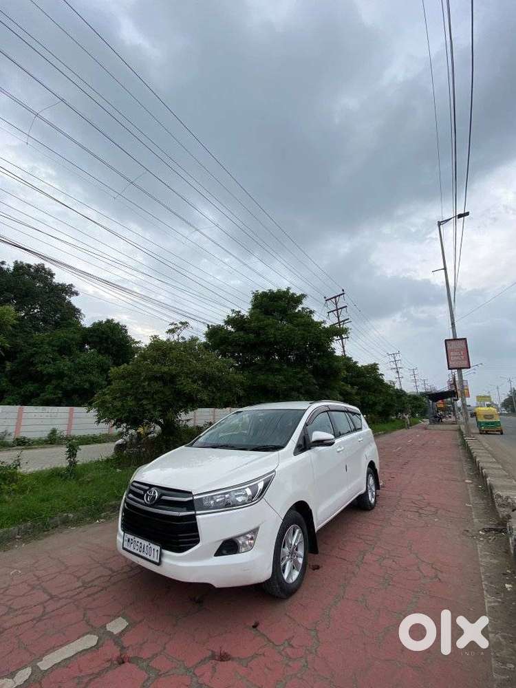 Toyota Innova Crysta 2.4 G Mt, 2016, Diesel