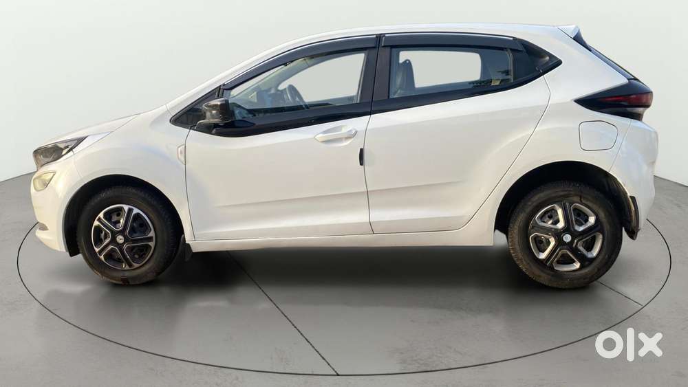 Tata Altroz Xe Petrol, 2022, Petrol