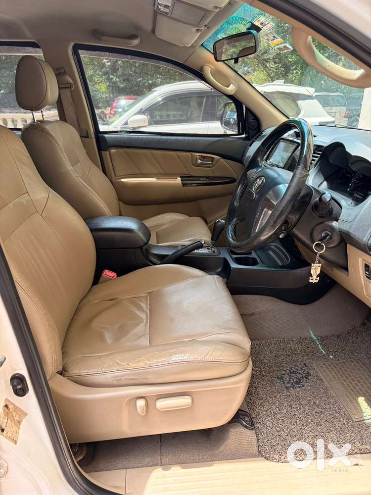 Toyota Fortuner 2014 Dec 4x2 Automatic
