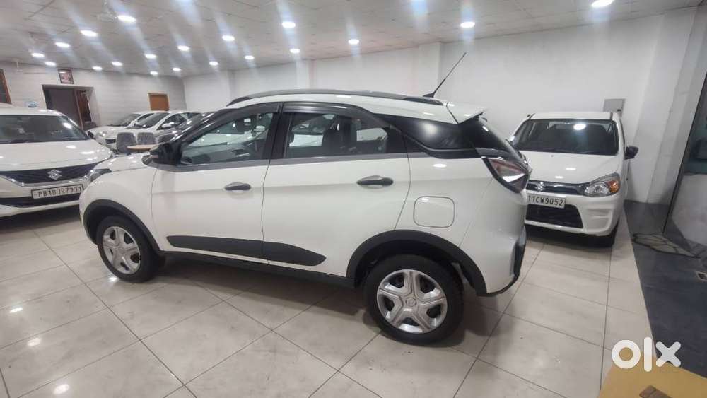 Tata Nexon 1.5 Revotorq Xt, 2020, Petrol