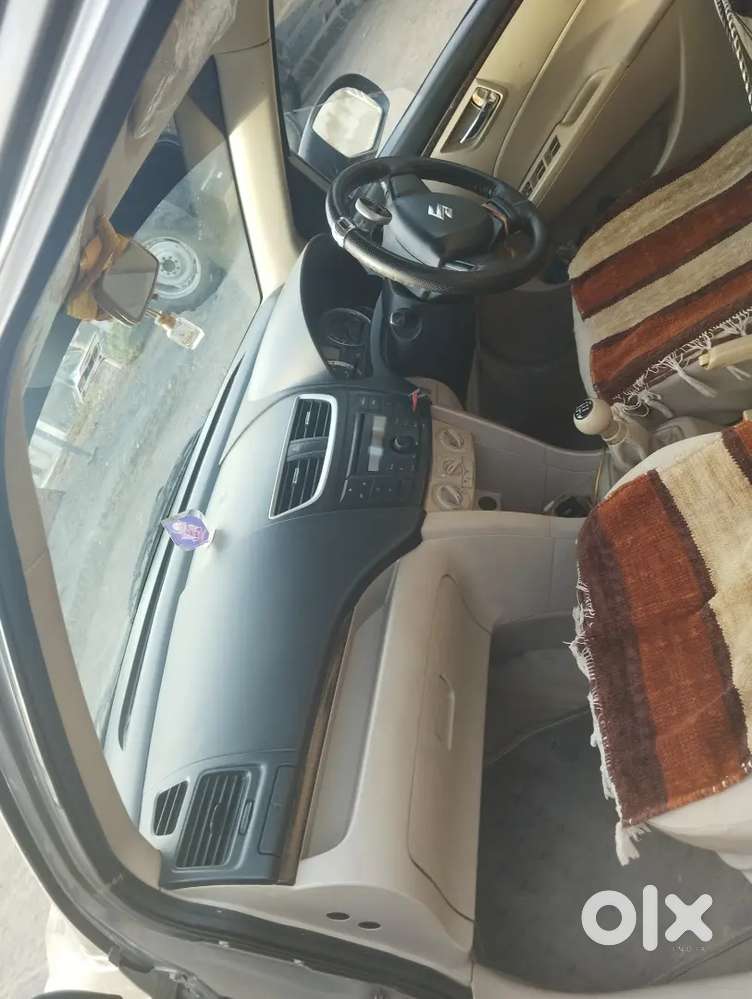 Maruti Suzuki Swift 2015 Diesel 75000 Km Driven