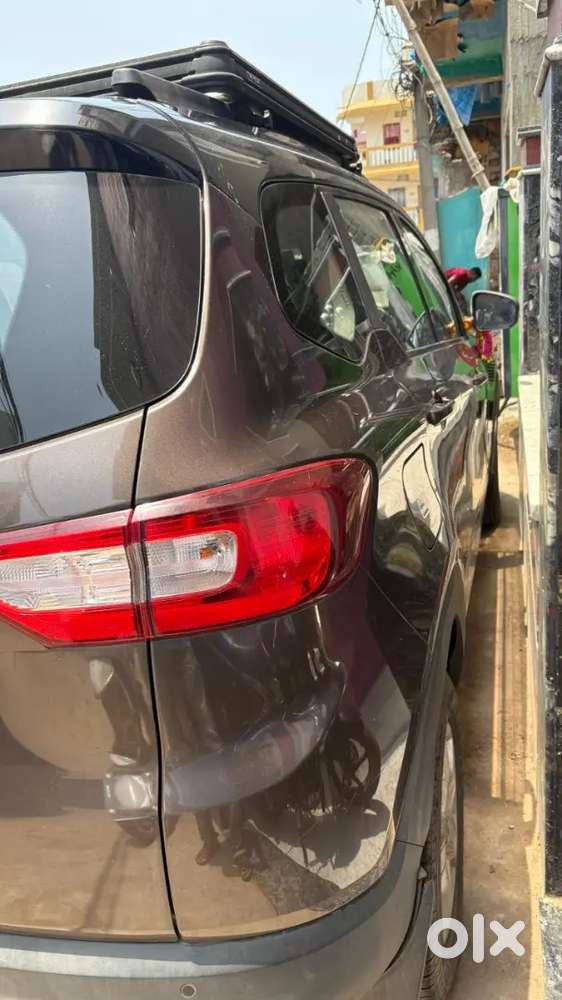 7 Seater New Condition Car