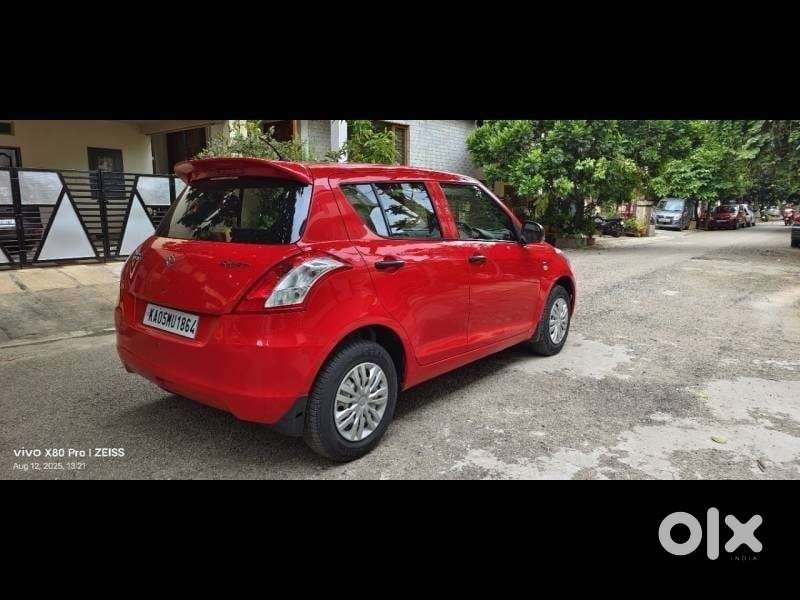 Maruti Suzuki Swift LXI Option, 2016, Petrol