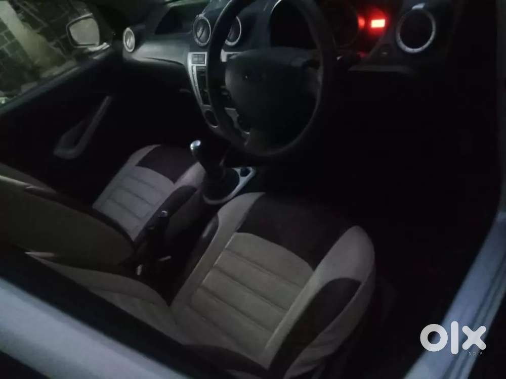 Ford Figo 2012 Diesel 82000 Km Driven