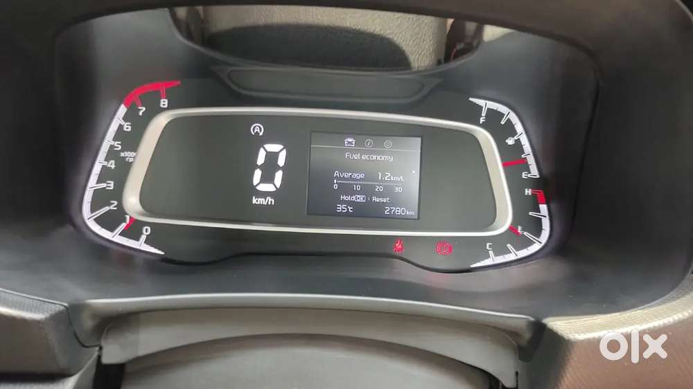 Kia Sonet 2023 Petrol Well Maintained