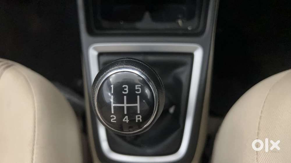 Maruti Suzuki Dzire 1.2 Vxi, 2023, Petrol