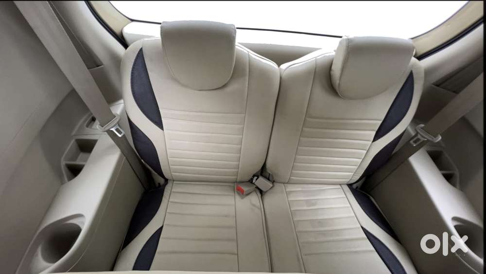 Maruti Suzuki Ertiga Vxi At, 2016, Petrol