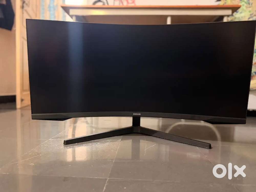 Samsung odyssey G5 curved moniter 34inch;(86.42cm)