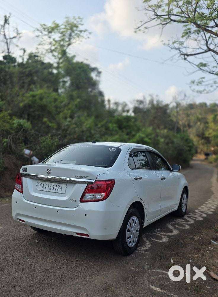 Maruti Suzuki Swift Dzire Vxi Optional, 2018, Petrol