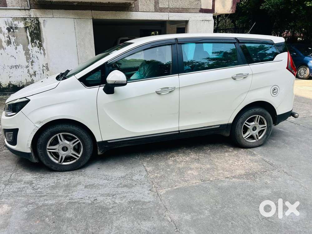 Mahindra Marazzo Diesel 2019