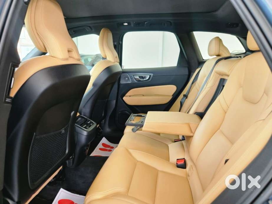 Volvo Xc60 D5 Inscription, 2024, Petrol