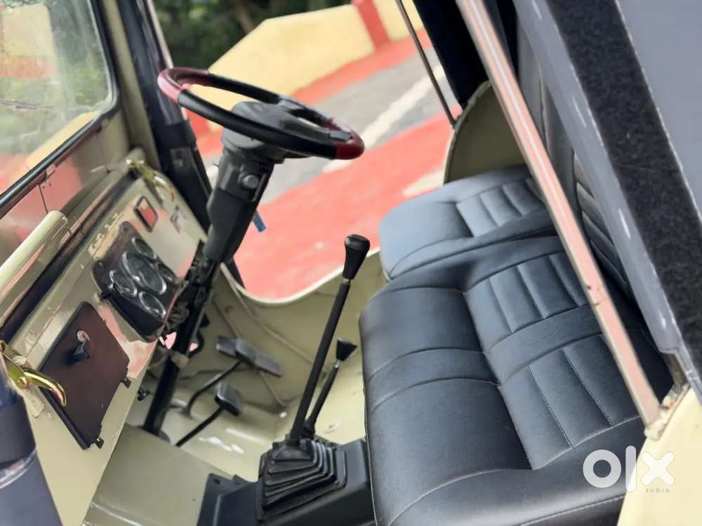 Mahindra Jeep 4*4  Full Work Mdi