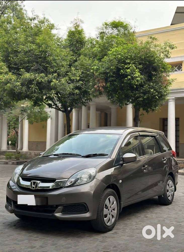 Honda Mobilio 1.5 S I-vtec Mt, 2016, Cng & Hybrids