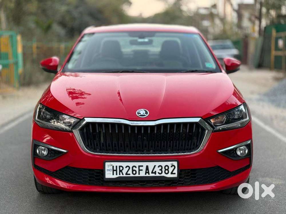 Skoda Slavia 1.0 Tsi Style At, 2023, Petrol