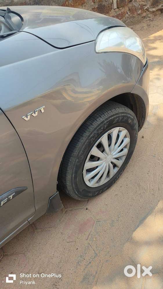 Selling Maruti Swift Car