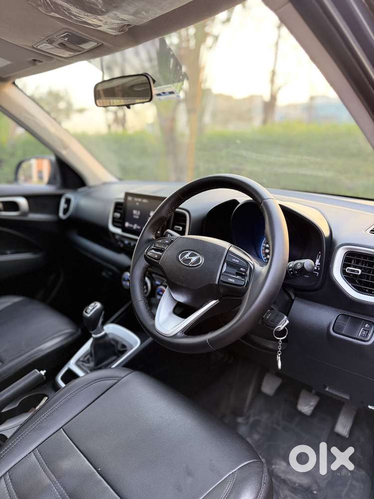 Hyundai Venue Sx Mt, 2021, Diesel