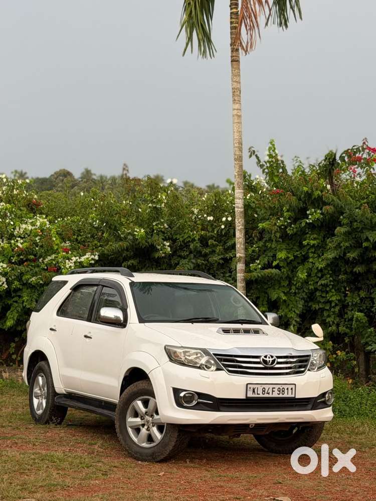Toyota Fortuner 3.0 4x4 Manual, 2011, Diesel